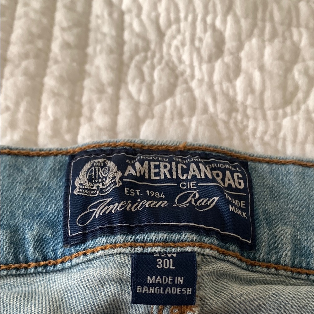 American Rag Blue Jeans - Picture 2 of 8